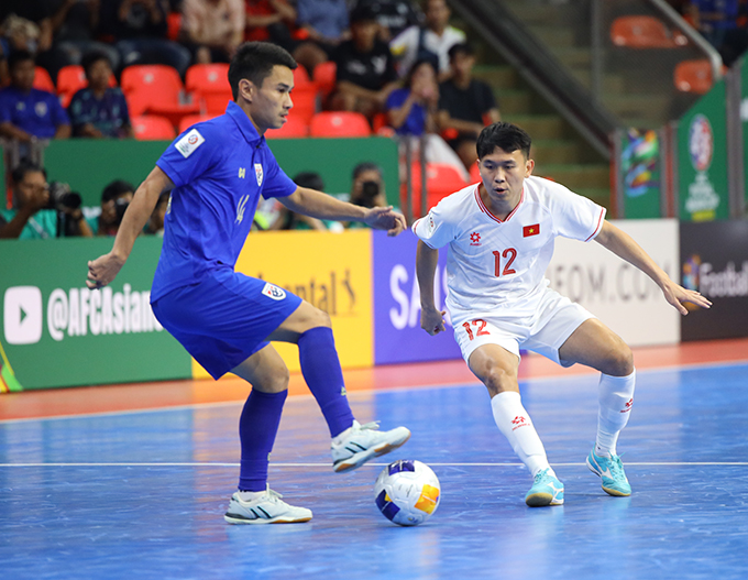 Thái Lan và Việt Nam chạm trán nhau ở vòng bảng VCK futsal châu Á 2024. Ảnh: Phan Hồng